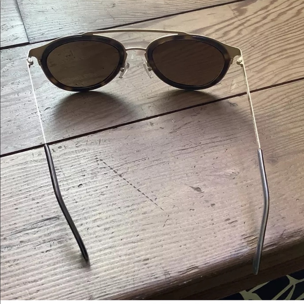 SEA.  Gold sunglasses!  Sooo comfy and cool!